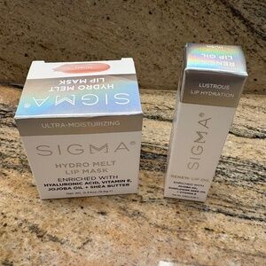 Sigma Beauty Lip set: Renew Lip Oil and Hydro Melt Lip Mask in Hush Clear Pink